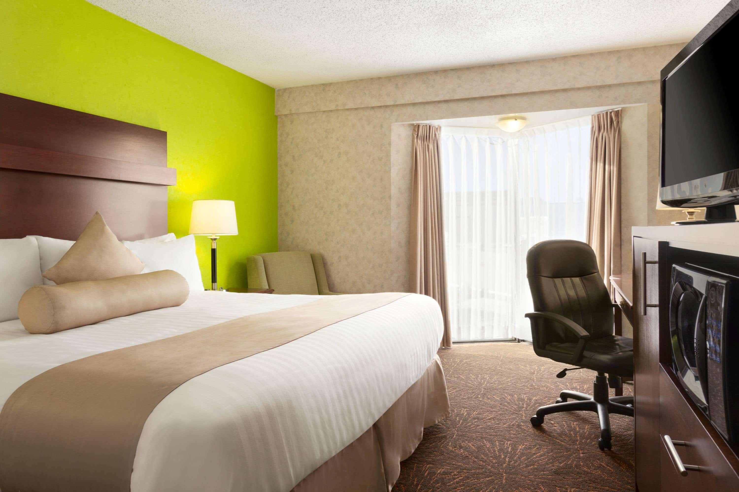 Travelodge By Wyndham Lloydminster Exterior foto