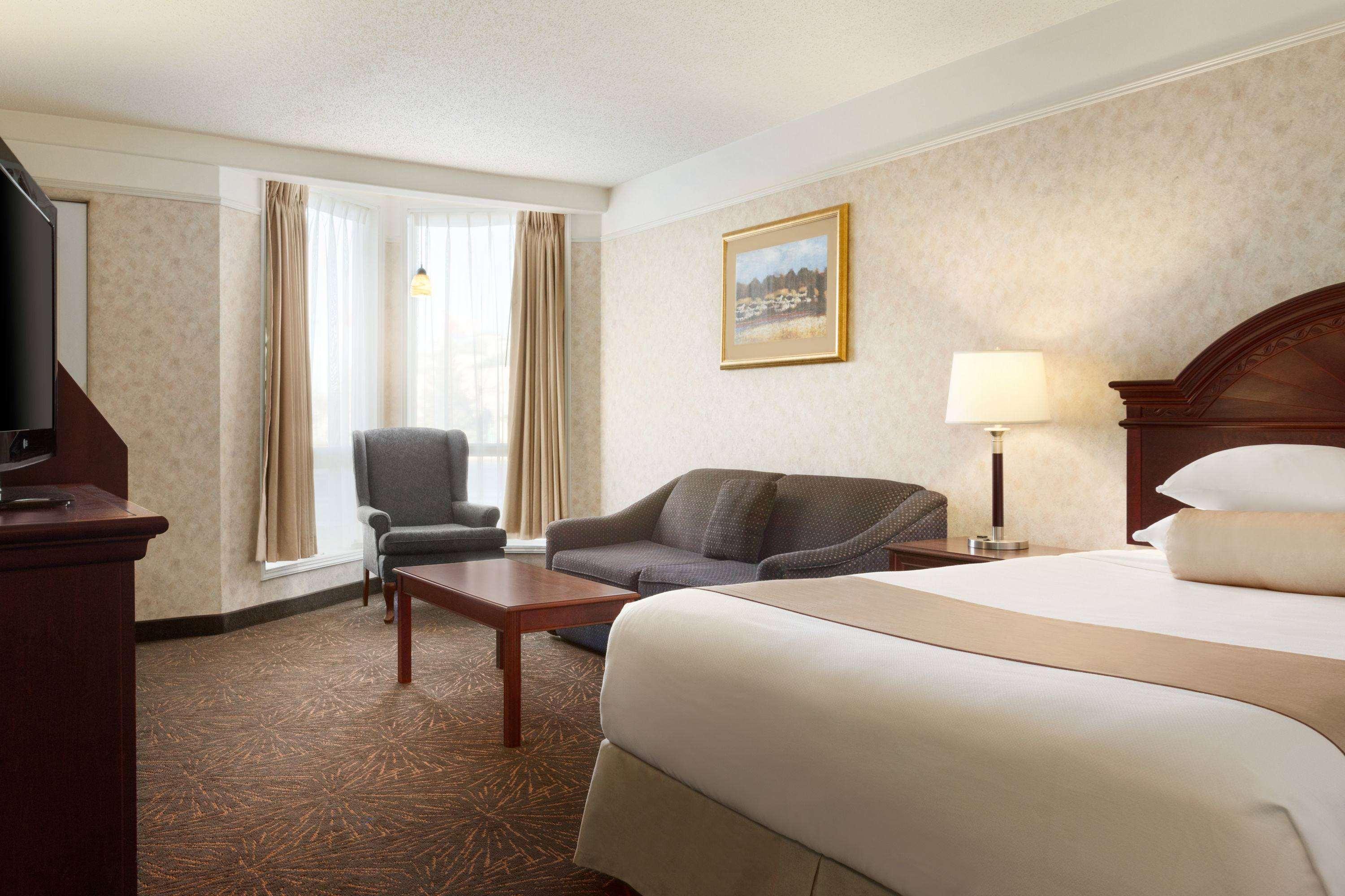 Travelodge By Wyndham Lloydminster Exterior foto